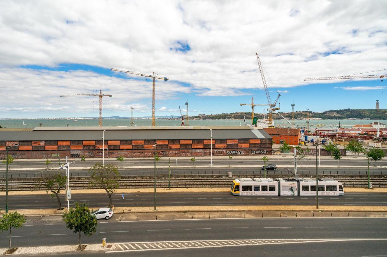 Whome Riverside View 2-Bed For Remote Workers & Digital Nomads Lisboa Exteriör bild